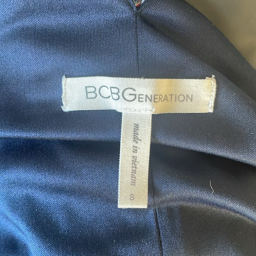 BCBGENERATION PRINT DRESS - Picture 3 of 3